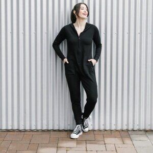 SMASH + TESS Jilly Jogger Romper in Black Women Size‎ Medium